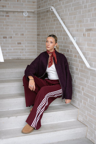 Azlynne Trousers Burgundy