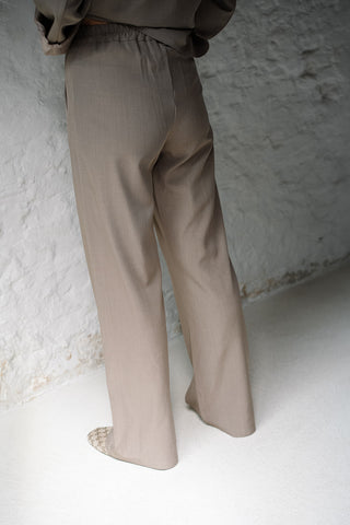 Oxford Suit Taupe