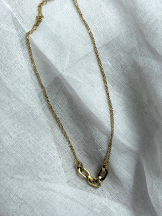 Leonie Neckless Gold
