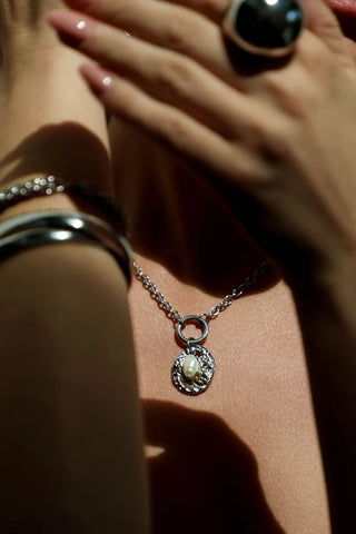 Aurely Necklece Silver