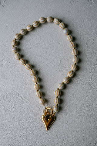 L.O.V.E. Necklace Gold