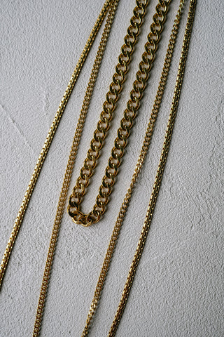 Emile Neckless Gold