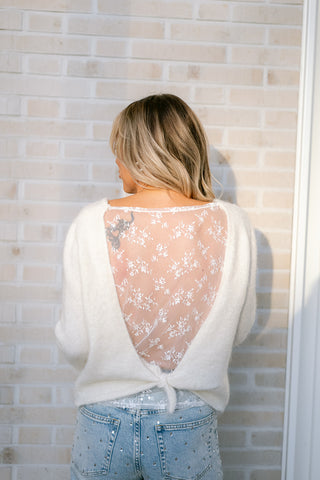 Amour Lace Wrap Knit White