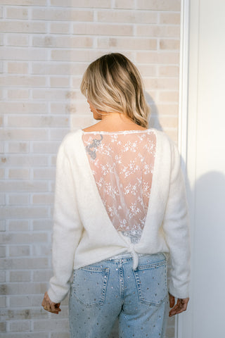 Amour Lace Wrap Knit White
