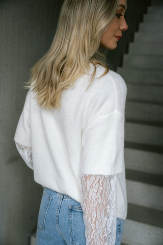 Arabelle Knit White