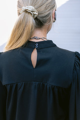 Caro Top Black