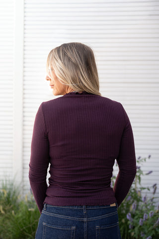 Fransiska High Neck Top Bordeaux