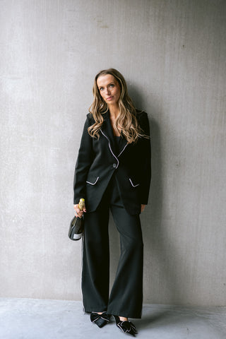 Giraud Diamond Suit Black