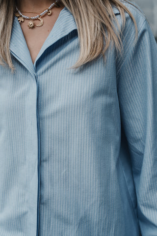 Kato Blouse Light Blue