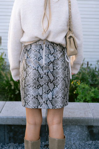 Mady Skirt Snake
