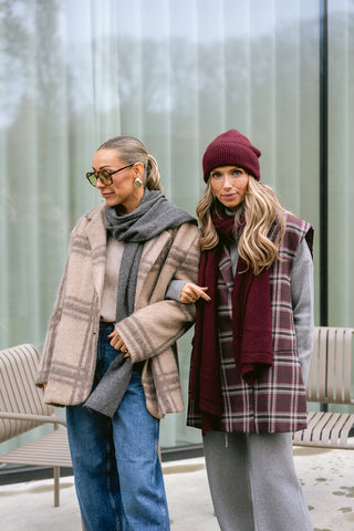 Maite Sleeveless Blazer Burgundy