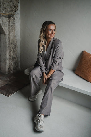 Maurice Suit Taupe