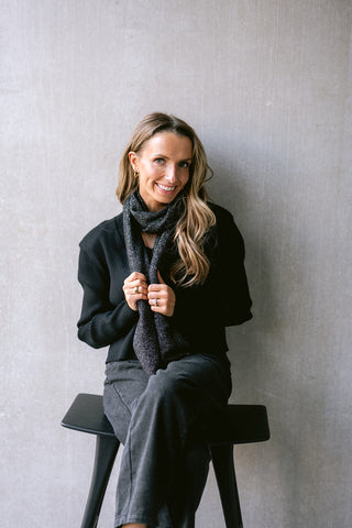 Venance Cropped Knit Black