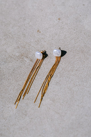 Samanthi Earrings Gold
