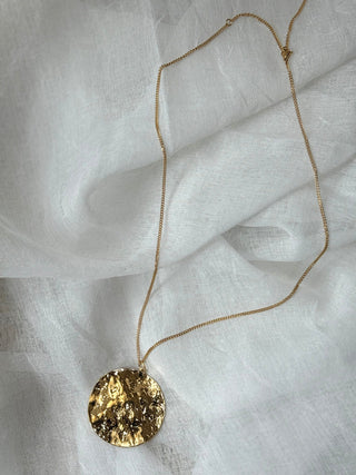 Mary Necklace Gold